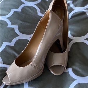 Gorgeous patent nude peep toe heels